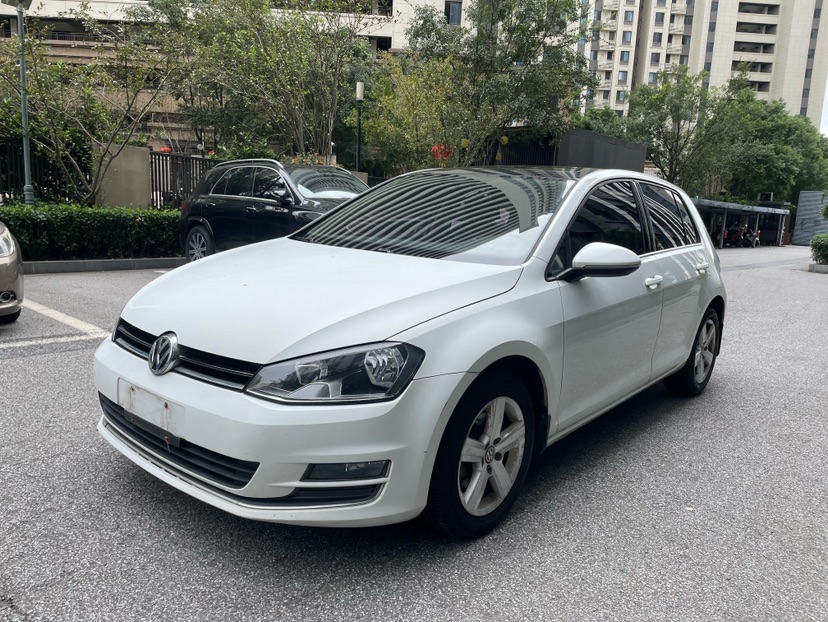 Volkswagen Golf 2016 car image 