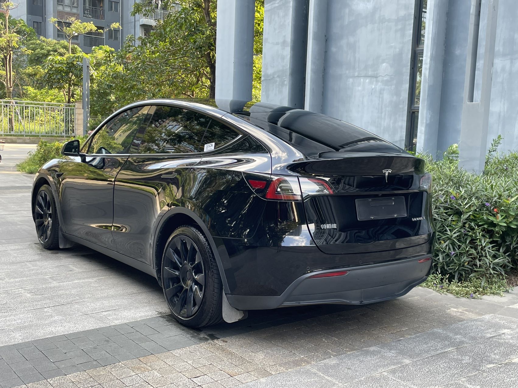 Tesla Model Y 2022 #6 Tesla Model Y 2022 car image #6