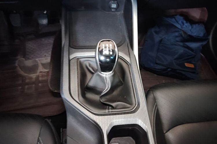 GEELY Emgrand 2021 car image #14