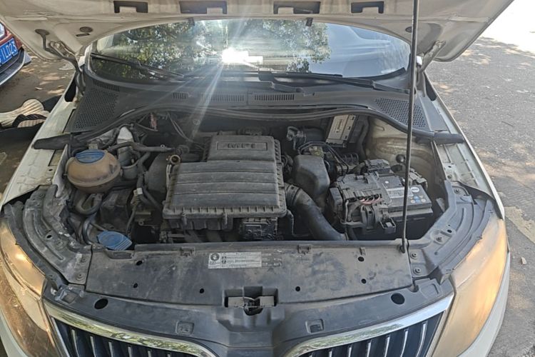 Skoda Rapid 2019 #20 Skoda Rapid 2019 image de voiture #20