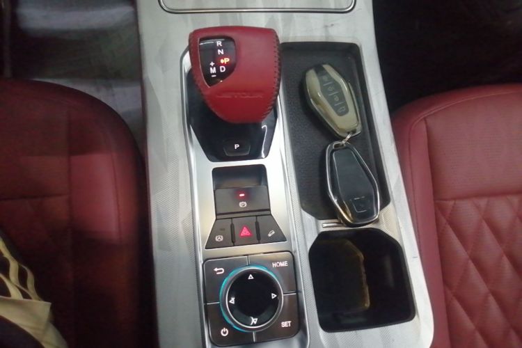 Jetour X70 PLUS 2023 car image #14