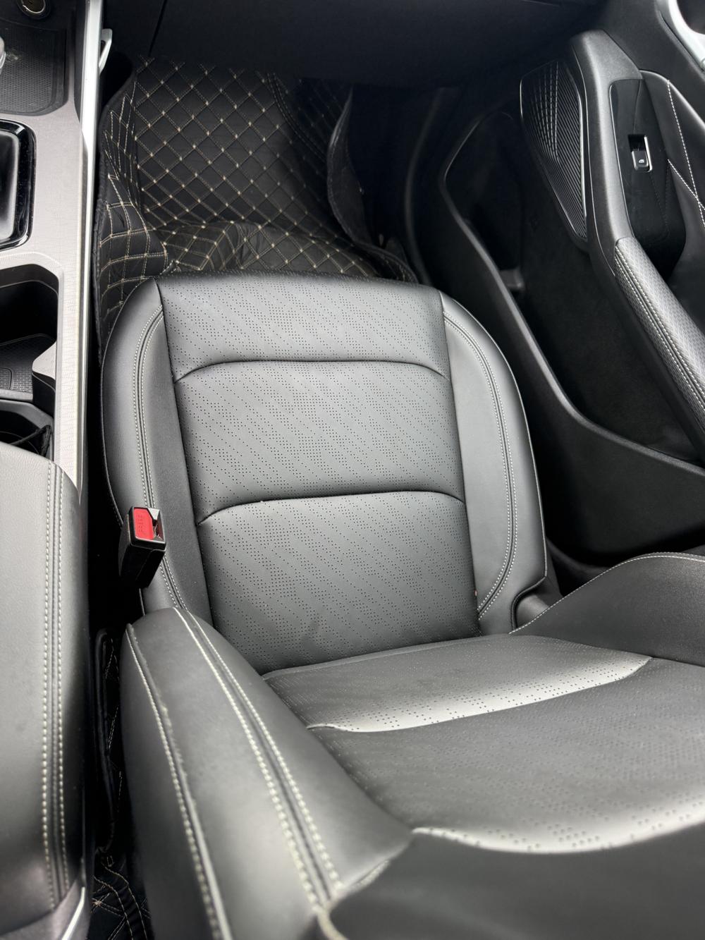 GEELY Emgrand 2023 car image #9