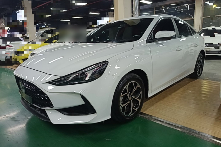 MG 5 2023 car image #2