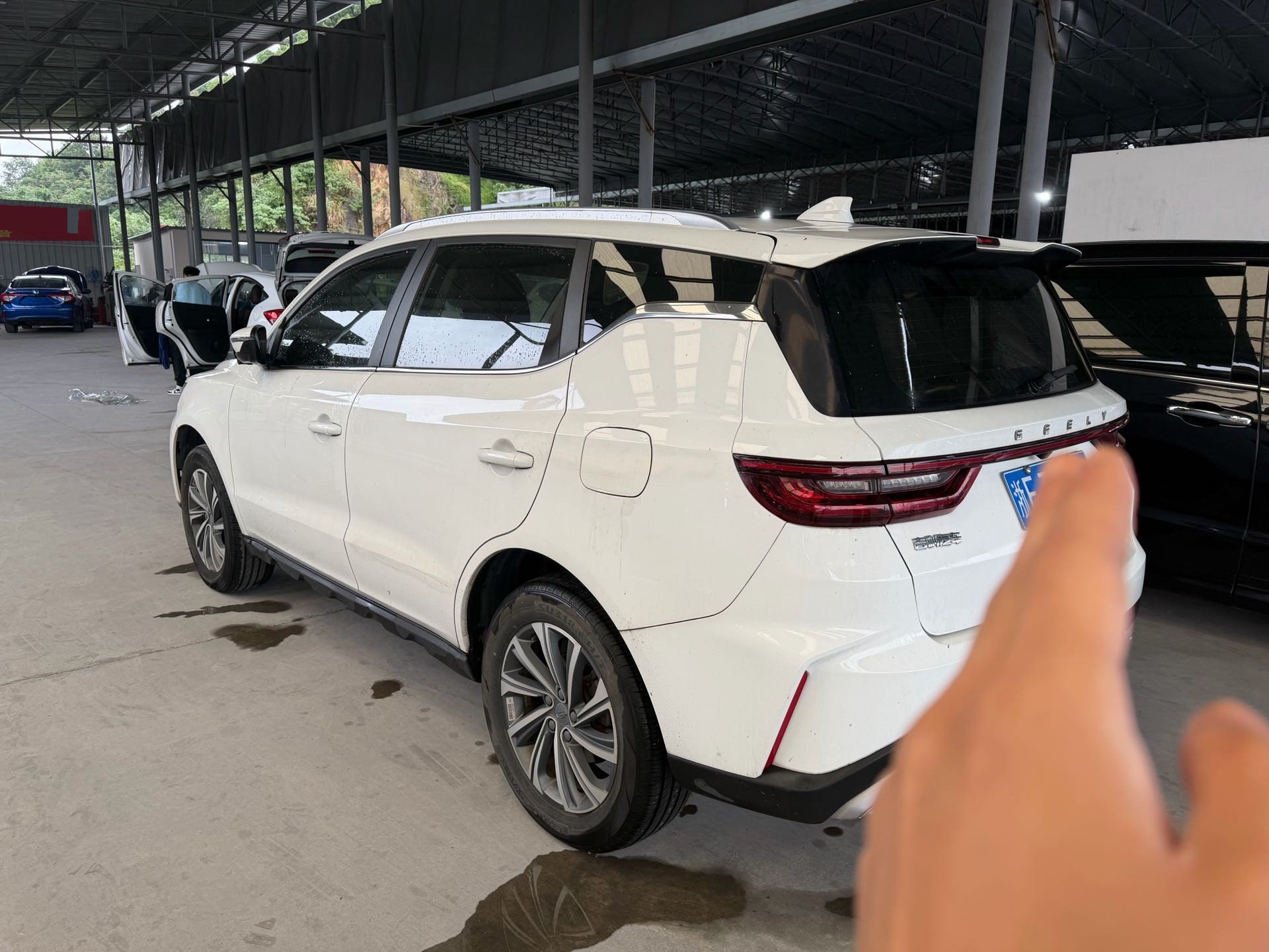 GEELY Vision X6 2023 #4 GEELY Vision X6 2023 car image #4
