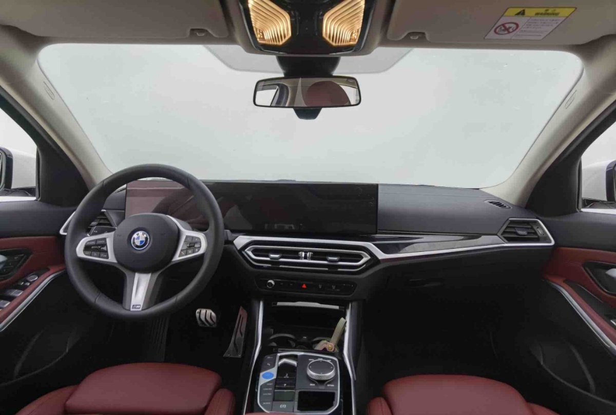 BMW i3 2024 image de voiture #10