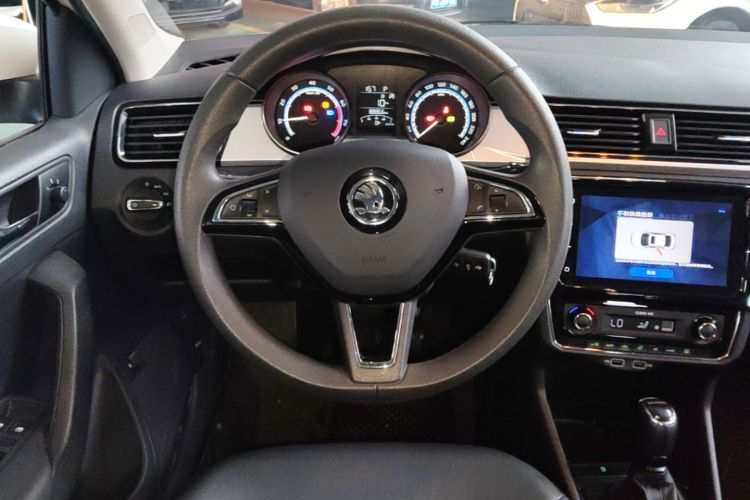 Skoda Rapid 2021 #11 Skoda Rapid 2021 car image #11