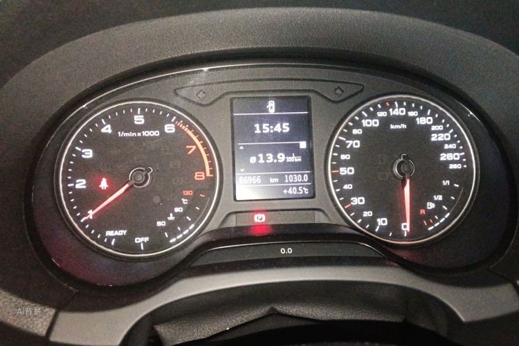 Audi A3 2018 car image #13