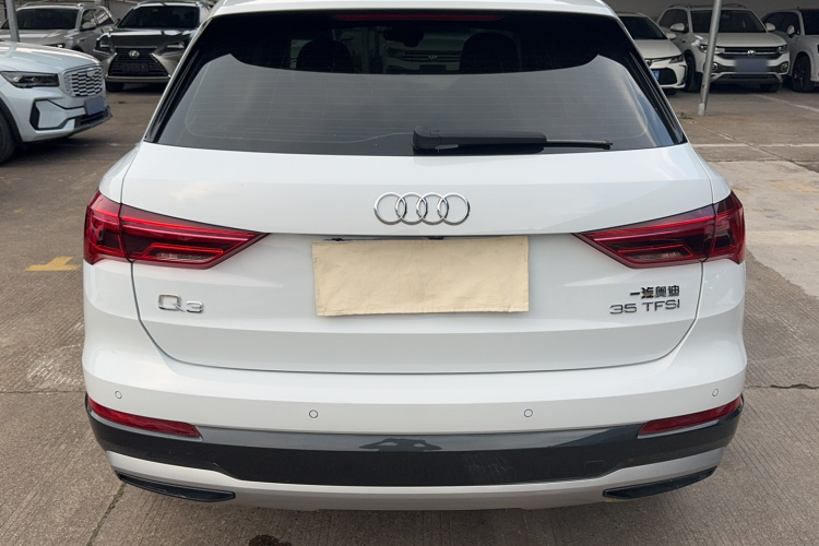 Audi Q3 2022 #6 Audi Q3 2022 car image #6