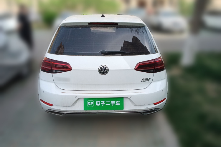 Volkswagen Golf 2020 car image #4