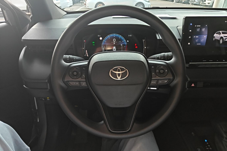 Toyota Corolla Cross 2026 #11 Toyota Corolla Cross 2026 car image #11