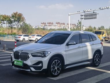 BMW X1 2021 BMW X1 2021 car image