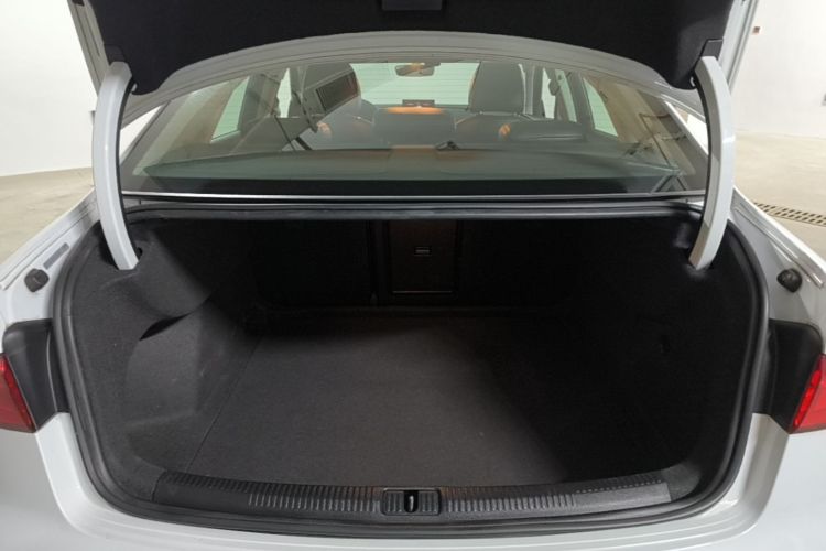 Audi A3 2016 car image #19