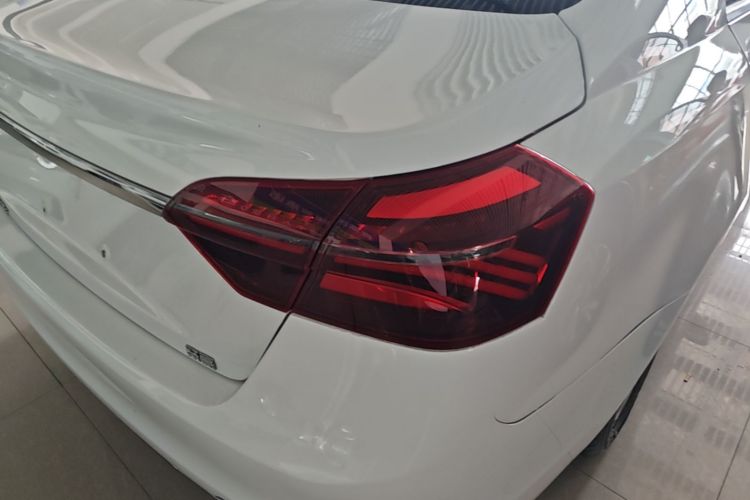 GEELY Emgrand 2020 #8 GEELY Emgrand 2020 car image #8
