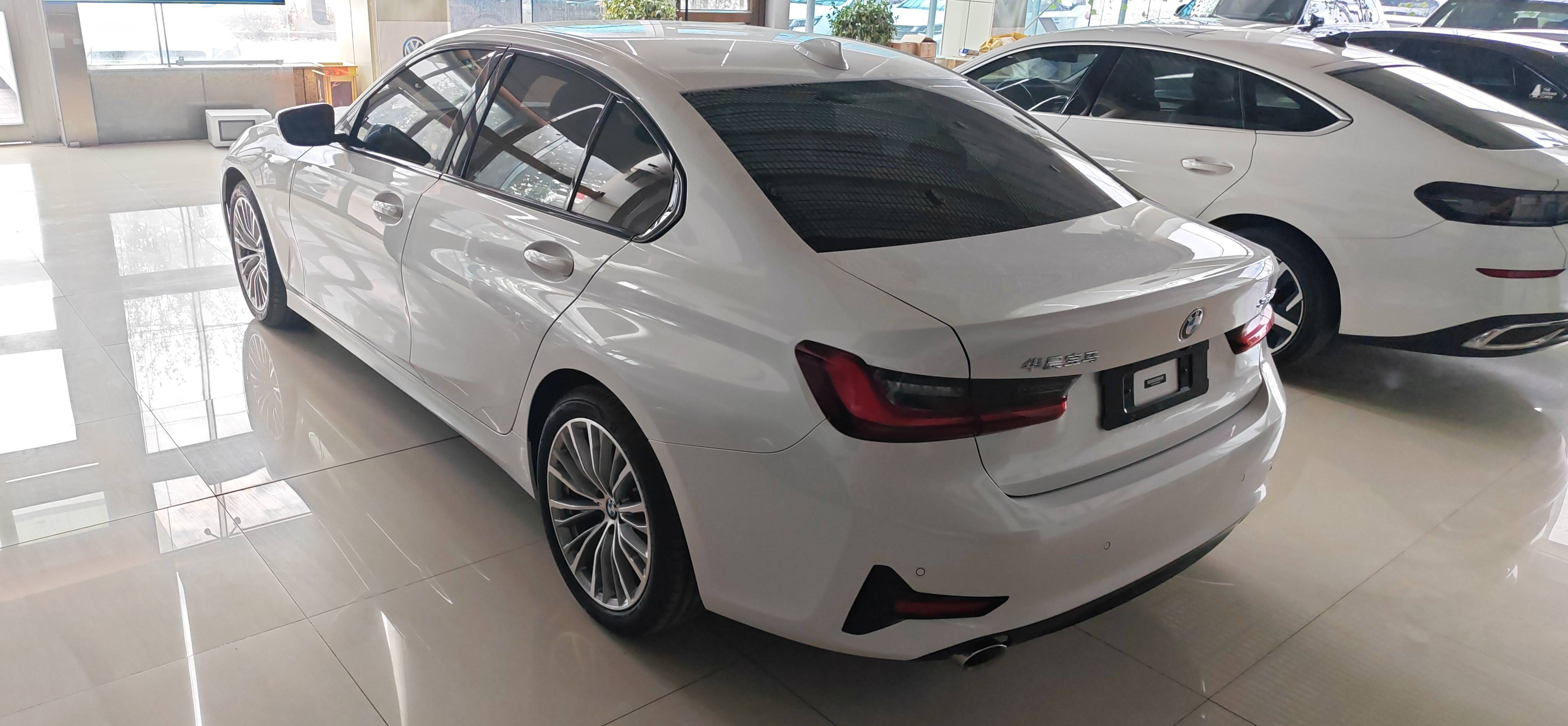 BMW 3 Series 2022 #4 BMW 3 Series 2022 car image #4