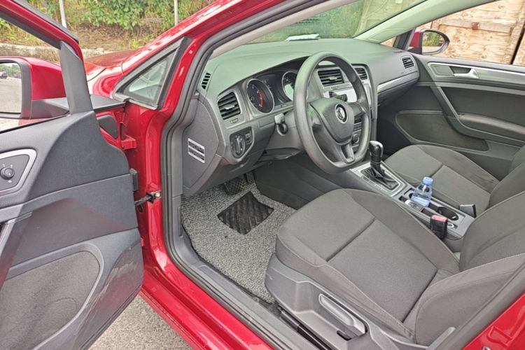 Volkswagen Golf 2014 car image #16