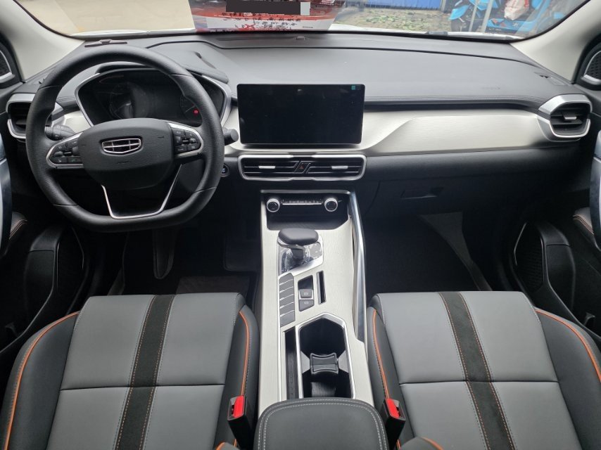 GEELY Coolray 2024 #4 GEELY Coolray 2024 car image #4