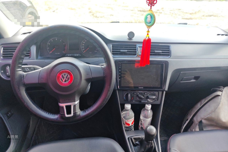 Volkswagen Santana 2016 car image #11