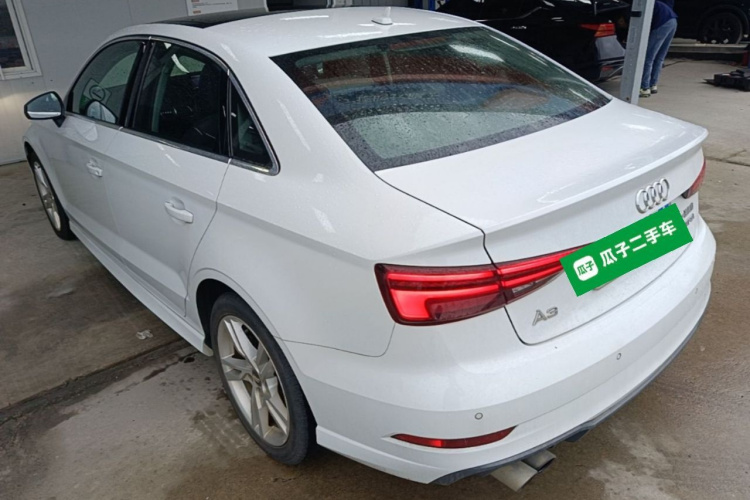 Audi A3 2018 car image #5