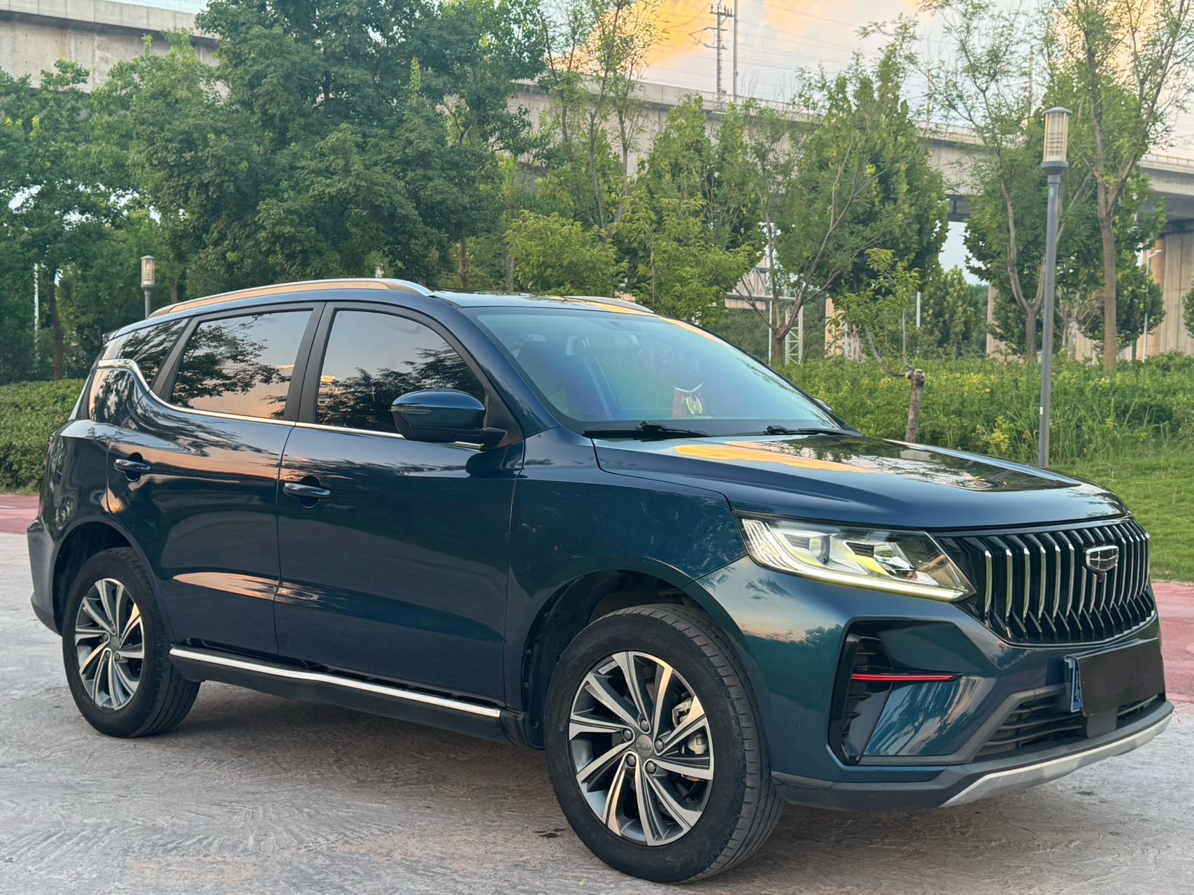 GEELY Vision X6 2023 #3 GEELY Vision X6 2023 car image #3