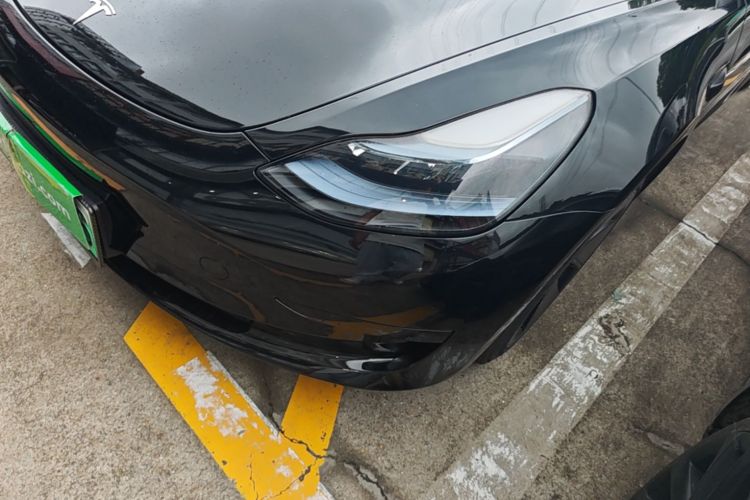 Tesla Model 3 2023 car image #23