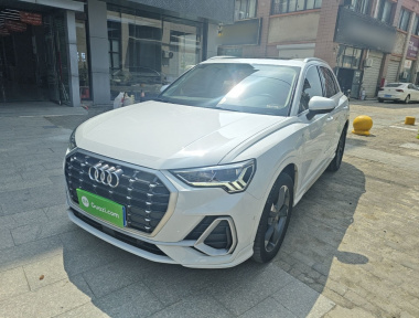 Audi Q3 2021 Audi Q3 2021 car image