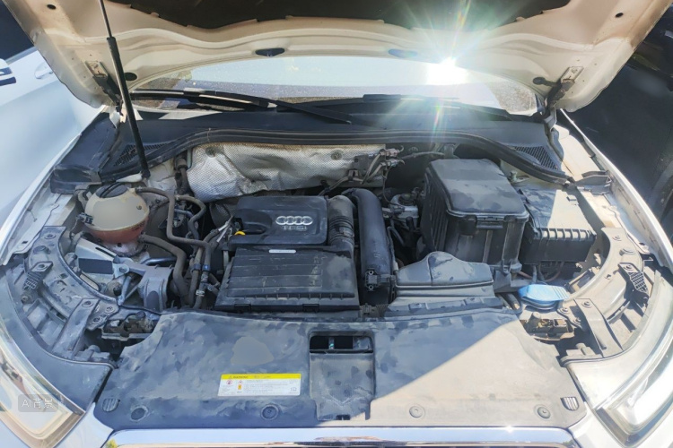 Audi Q3 2015 #22 Audi Q3 2015 car image #22