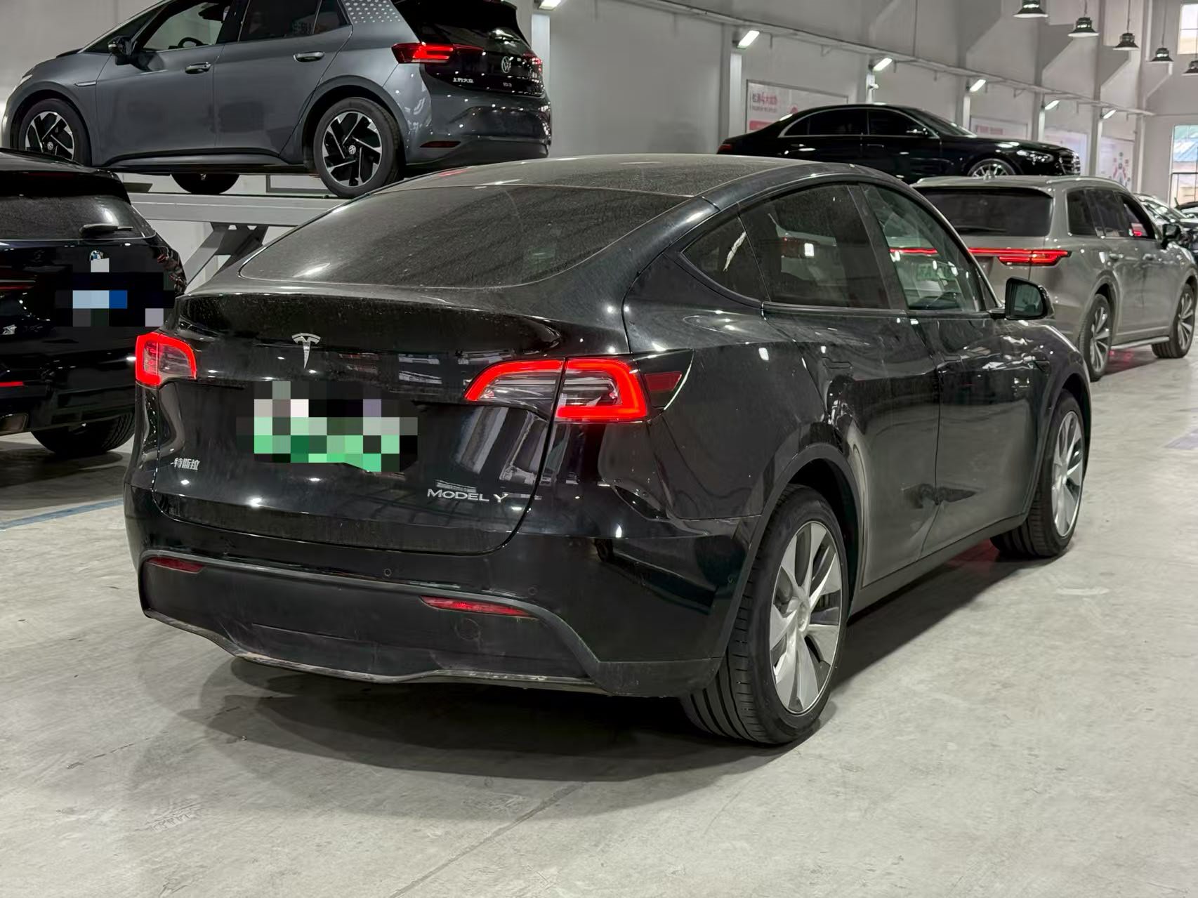 Tesla Model Y 2022 car image #4