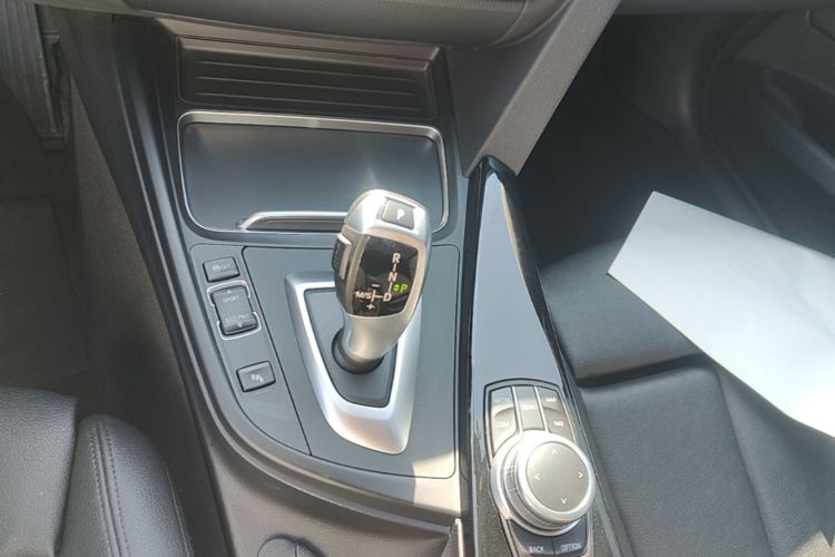 BMW 3 Series GT 2019 #14 BMW 3 Series GT 2019 car image #14