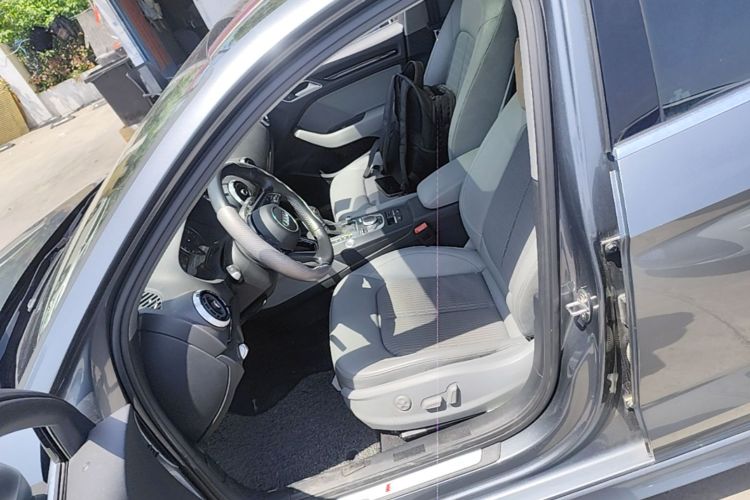 Audi A3 2018 car image #15