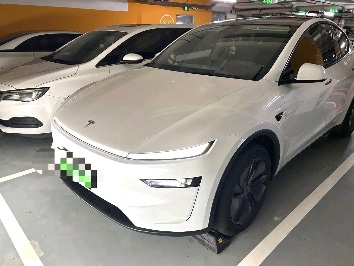 Tesla Model Y 2026 car image 