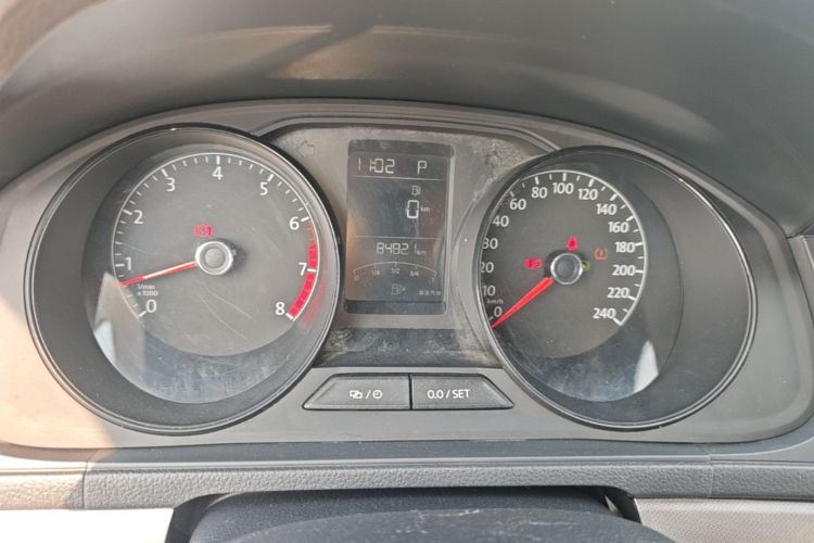 Volkswagen Lavida 2018 car image #12