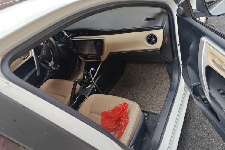 Toyota Corolla 2018 #24 Toyota Corolla 2018 car image #24