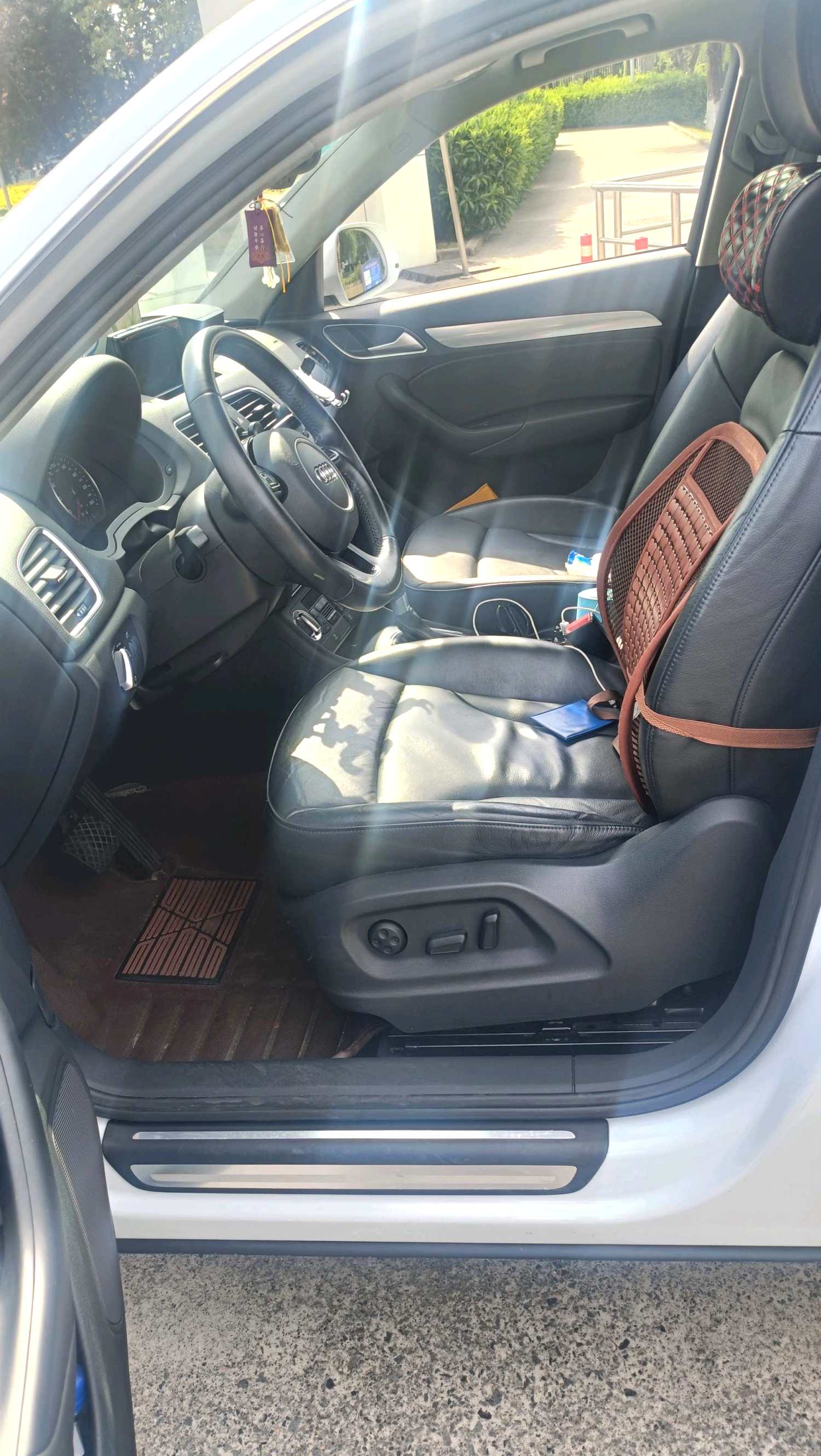 Audi Q3 2016 imagen de coche #3