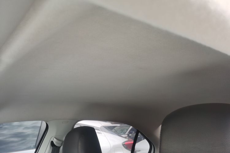 Volkswagen Santana 2018 car image #17