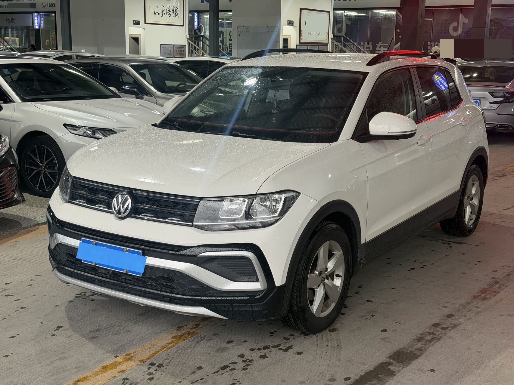 Volkswagen T-Cross 2019 Volkswagen T-Cross 2019 car image