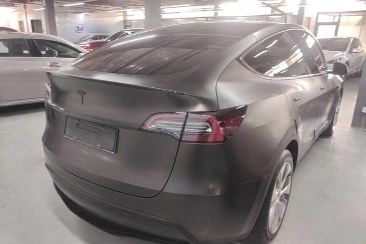 Tesla Model Y 2022 car image #5