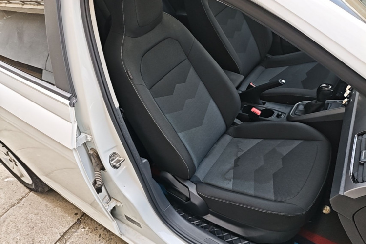 Volkswagen Polo 2020 car image #24