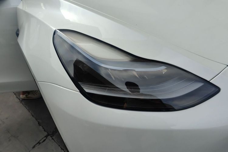 Tesla Model Y 2023 #5 Tesla Model Y 2023 car image #5