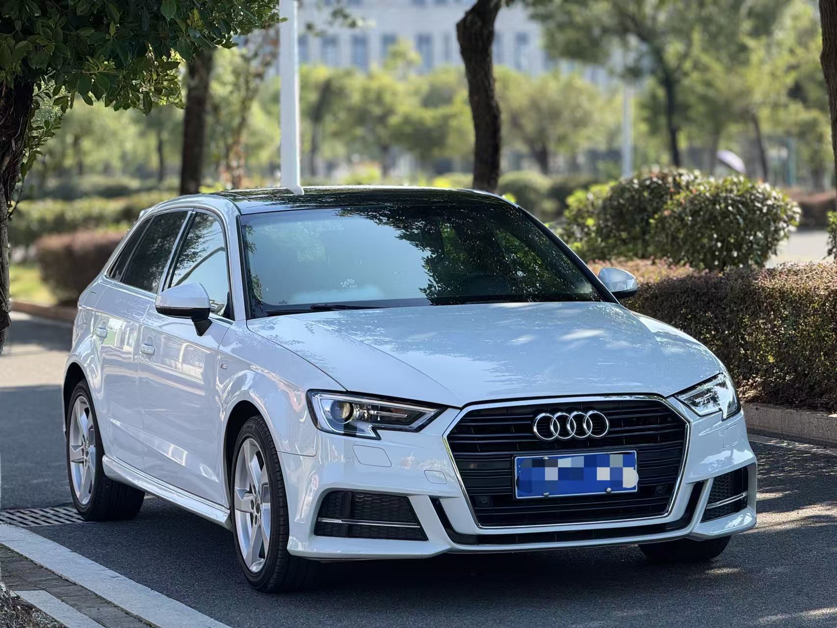 Audi A3 2018 immagine di auto #3