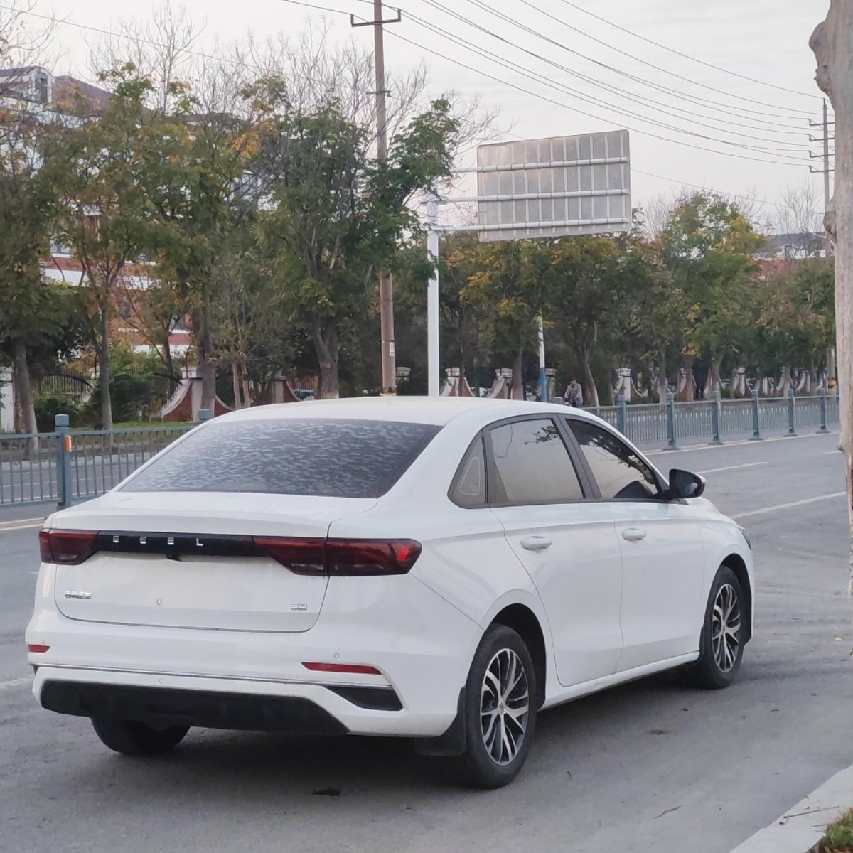 GEELY Emgrand 2024 #9 GEELY Emgrand 2024 car image #9