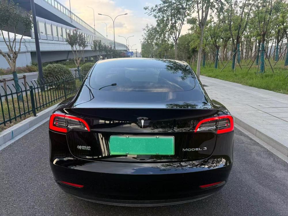 Tesla Model 3 2022 car image #5
