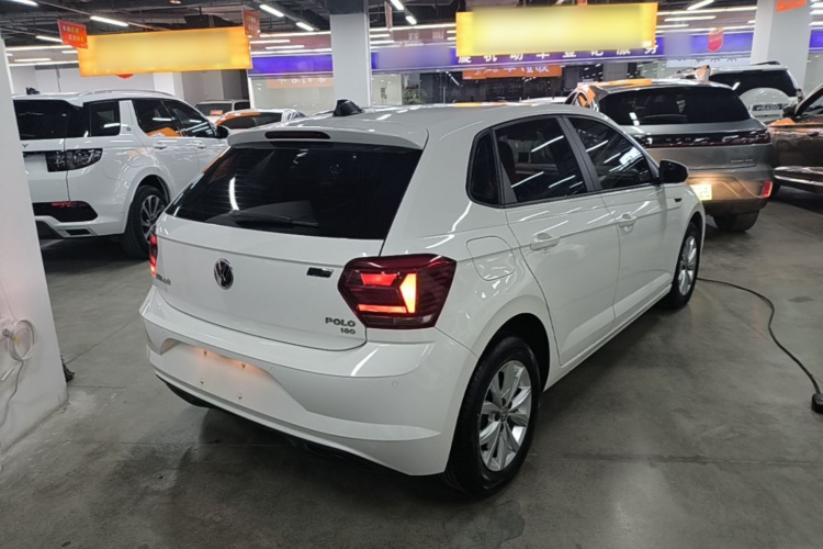 Volkswagen Polo 2019 car image #7