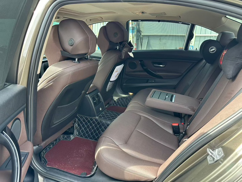 BMW 3 Series 2018 car image #3