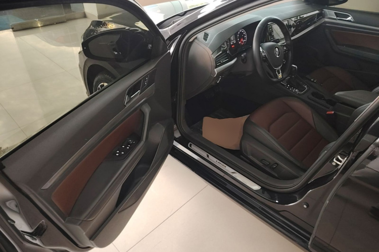 Volkswagen Lavida 2020 car image #16