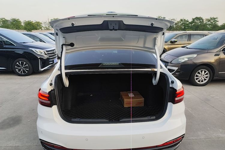 Volkswagen Lavida 2025 car image #19