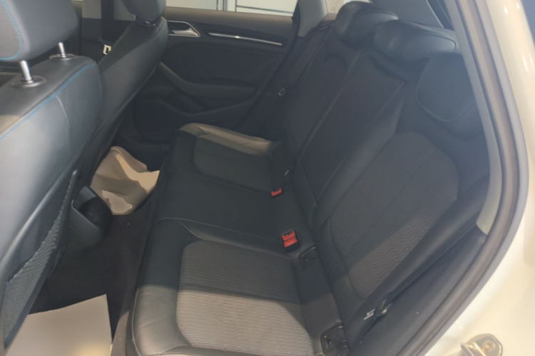 Audi A3 2019 imagen de coche #17