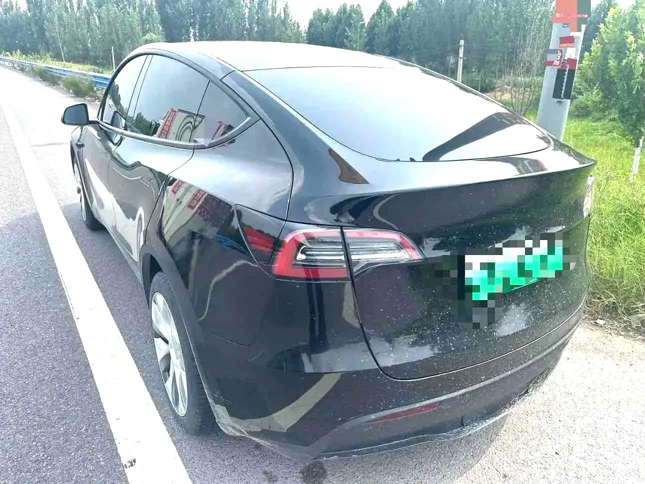 Tesla Model Y 2022 car image #6