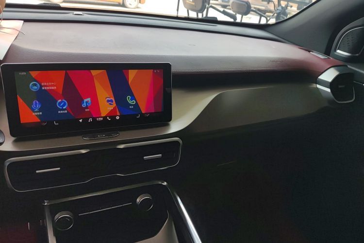 GEELY Coolray 2019 immagine di auto #17
