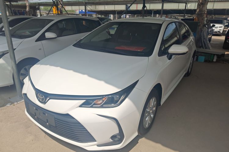 Toyota Corolla 2022 immagine di auto #2