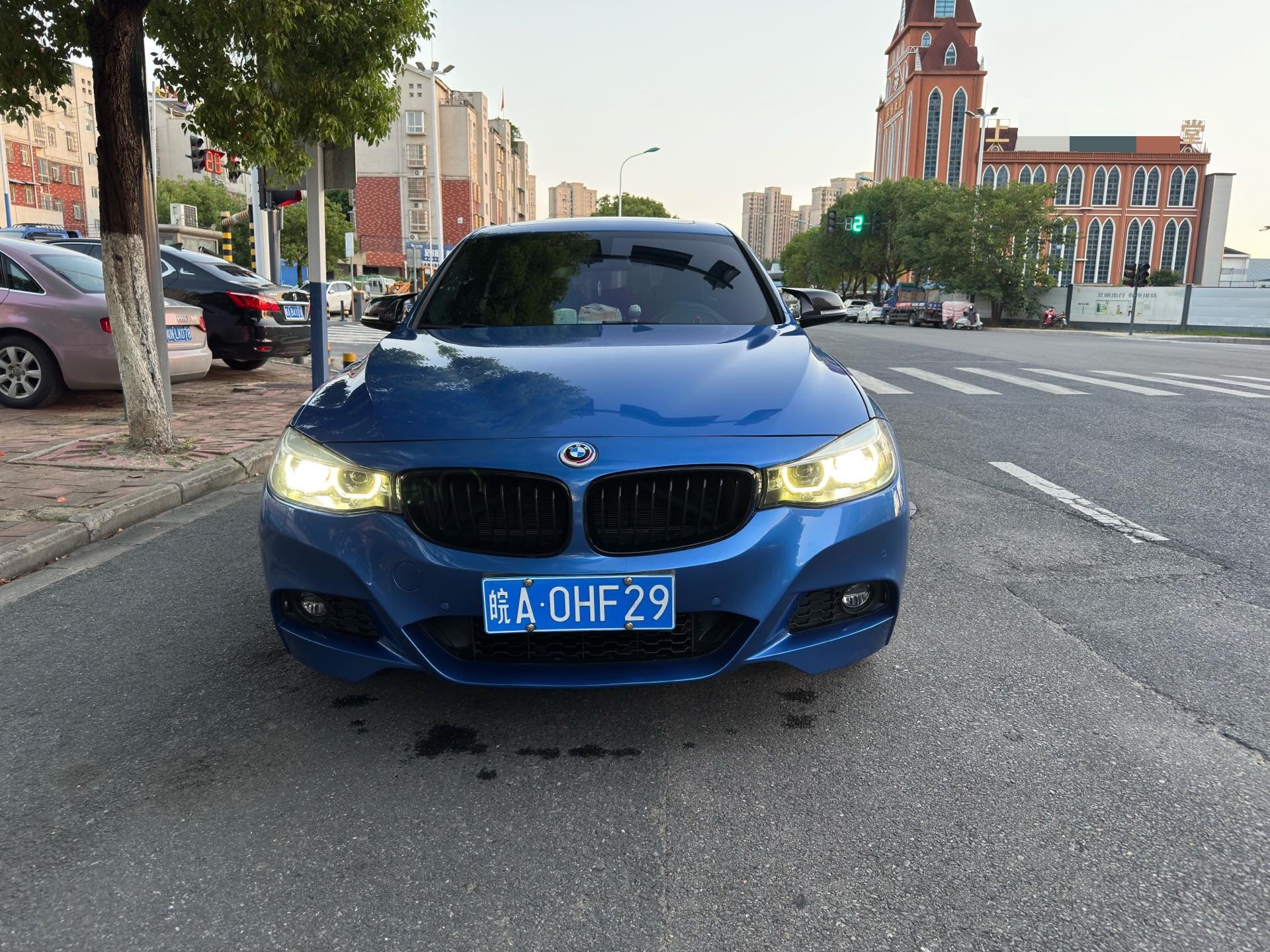 BMW 3 Series GT 2019 #2 BMW 3 Series GT 2019 car image #2